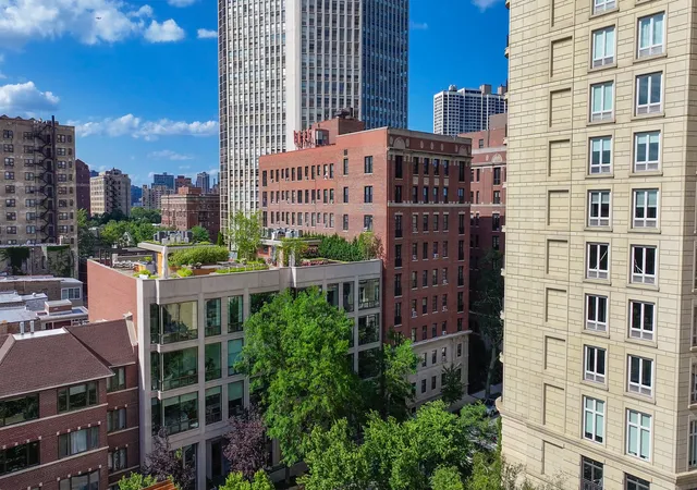 Photo 1 of Condo for sale at 416 W Deming Pl #4, Chicago, IL 60614 | MLS# 12313746 | Listing updated on 2026-10-30
