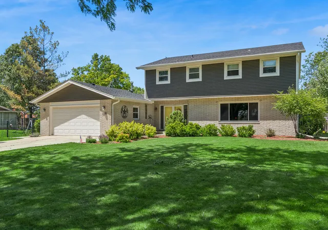 Photo 1 of Single family home for sale at 3225 Randy Rd, Joliet, IL 60431 | MLS# 12315410 | Listing updated on 2026-09-24