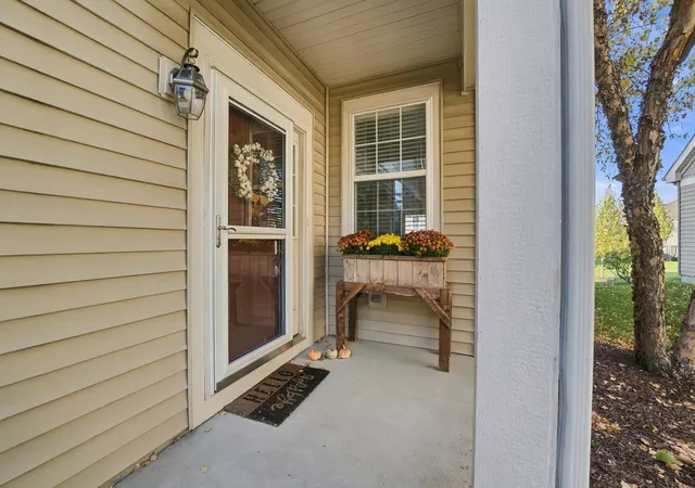 Photo 1 of House for sale at 8201 Arlington Ln, Joliet, IL 60431 | MLS# 12330338 | Listing updated on 2026-10-30
