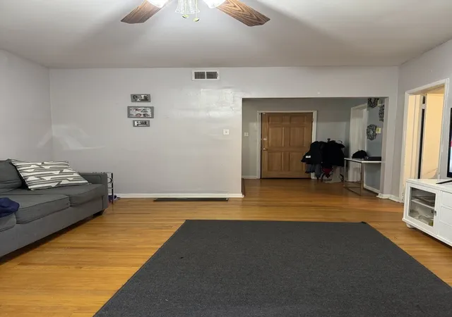 Listing Photo 3 - Condo for sale in building located at 5301 W Le Moyne St, Chicago, IL 60651 - Unit #2