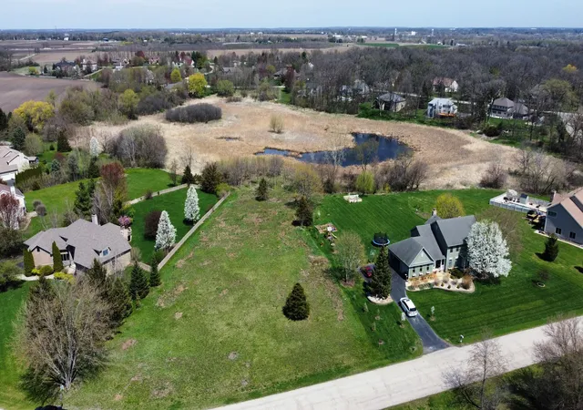 1st image of 6114 Whiteoak Dr, Mc Henry, IL 60050 | MLS# 12345980
