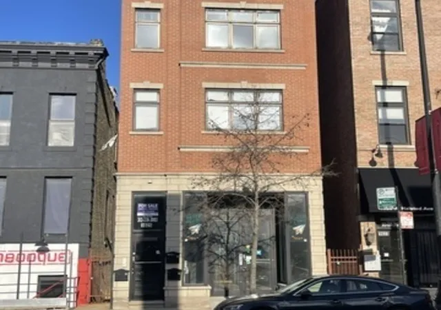 1st image of 1625 N Halsted St, Chicago, IL 60614 | MLS# 12357632