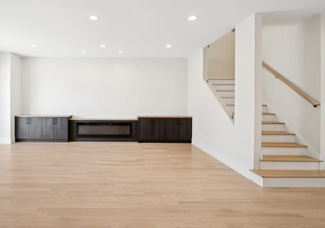 2nd image of 965 E 62nd St #1, Chicago, IL 60637 | MLS# 12367021