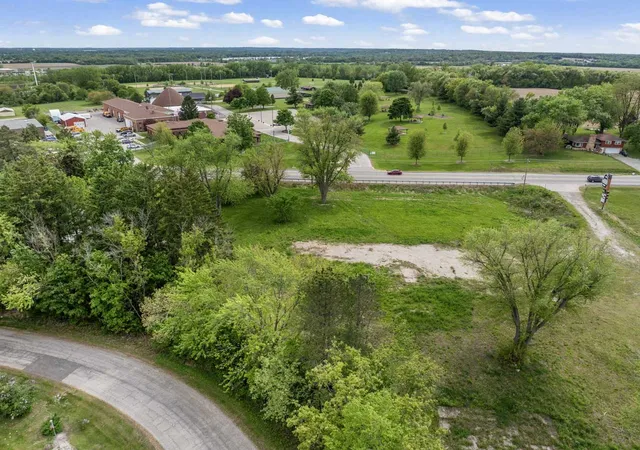 2nd image of 3702 N Richmond Rd, Johnsburg, IL 60051 | MLS# 12370417