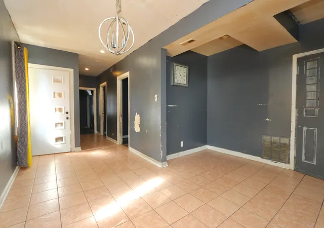 Homes for sale in Chicago, IL | 727 N Springfield Ave, Chicago, IL 60624 | MLS# 12380320