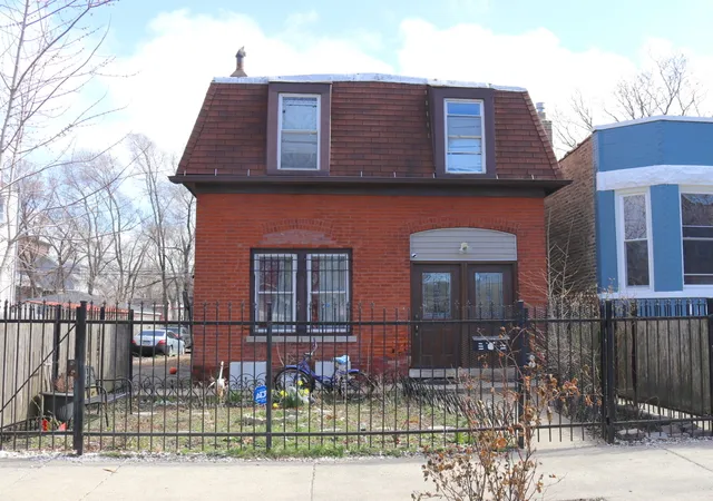 Homes for sale in Chicago, IL | 727 N Springfield Ave, Chicago, IL 60624 | MLS# 12380320