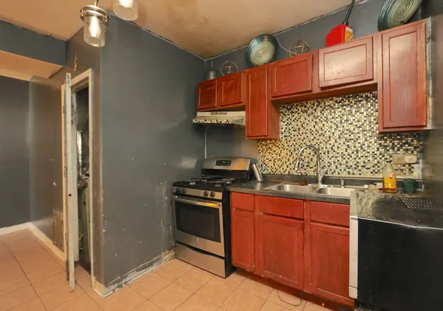 Homes for sale in Chicago, IL | 727 N Springfield Ave, Chicago, IL 60624 | MLS# 12380320