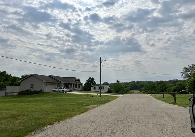 4th image of 511 W Washington St, Utica, IL 61373 | MLS# 12383302