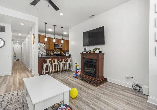 Homes for sale in Chicago, IL | 7733 N Marshfield Ave, Chicago, IL 60626 | MLS# 12385892