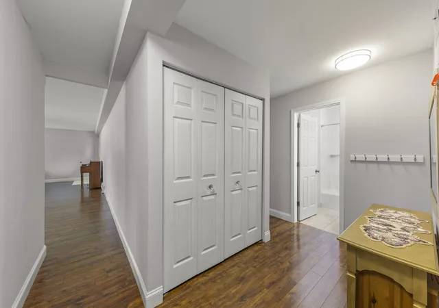 Photo 2 of Condominium at 212a Collen Dr #103, Lombard, IL 60148 | MLS# 12386412 | | Sold on 2025-07-10