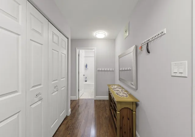Photo 3 of Condominium at 212a Collen Dr #103, Lombard, IL 60148 | MLS# 12386412 | | Sold on 2025-07-10