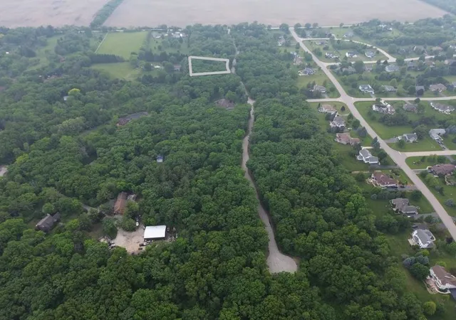 3rd image of 7407 Forest Oak Dr, Mc Henry, IL 60050 | MLS# 12388145