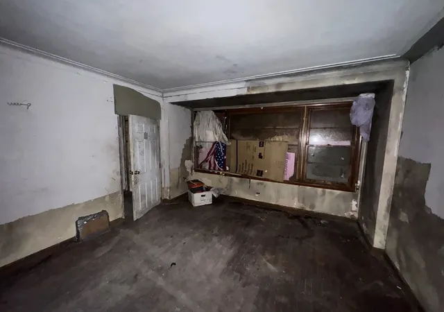 4th image of 8371 S Baltimore Ave, Chicago, IL 60617 | MLS# 12393130