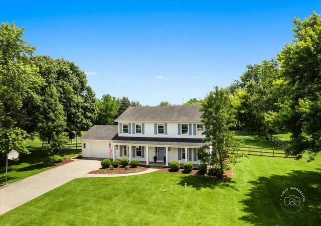 Photo 3 of Single Family Residence at 40W679 White Fence Wy, Saint Charles, IL 60175 | MLS# 12395283 |  | Sold on 2025-09-19