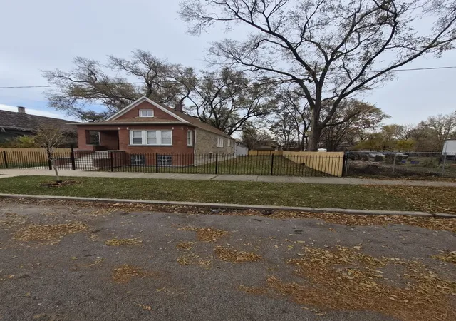 Homes for sale in Chicago, IL | 7017 S Hermitage Ave, Chicago, IL 60636 | MLS# 12399565