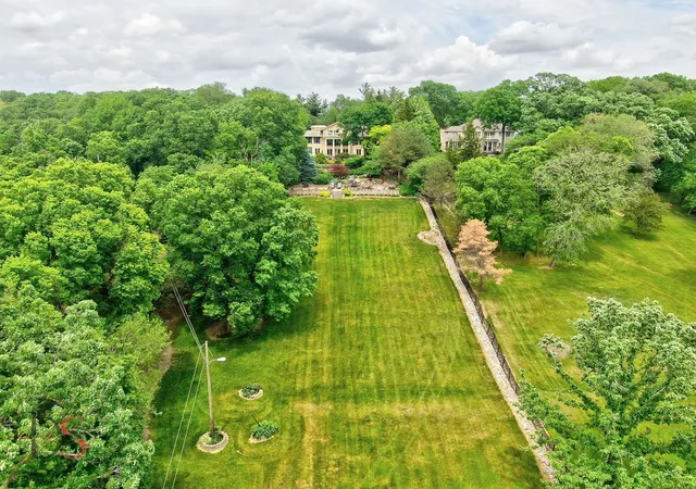 2nd image of 2011 Caton Rd, Ottawa, IL 61350 | MLS# 12399639