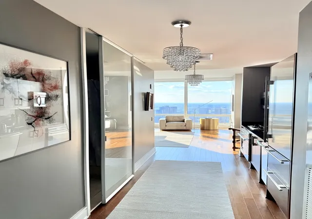 Homes for sale in Chicago, IL | 401 N Wabash Ave #33B, Chicago, IL 60611 | MLS# 12404623