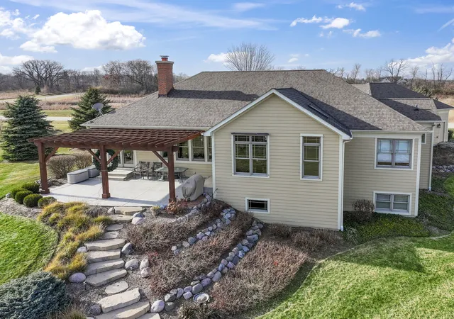 2nd image of 10509 Henning Dr, Huntley, IL 60142 | MLS# 12405747