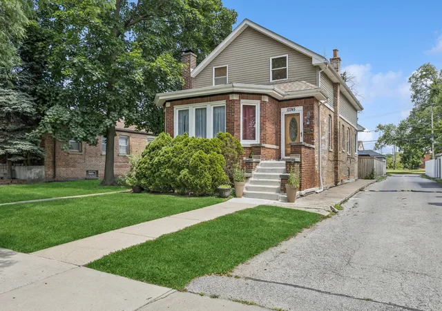 Homes for sale in Chicago, IL | 10745 S Church St, Chicago, IL 60643 | MLS# 12407356