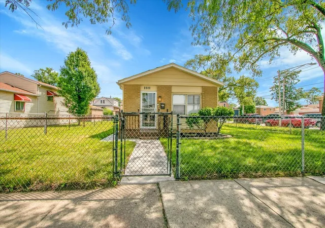 2nd image of 8853 S Halsted St, Chicago, IL 60620 | MLS# 12423270