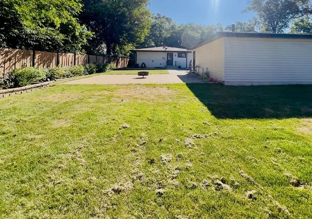 22nd image of 17750 Clyde Ave, Lansing, IL 60438 | MLS# 12432901