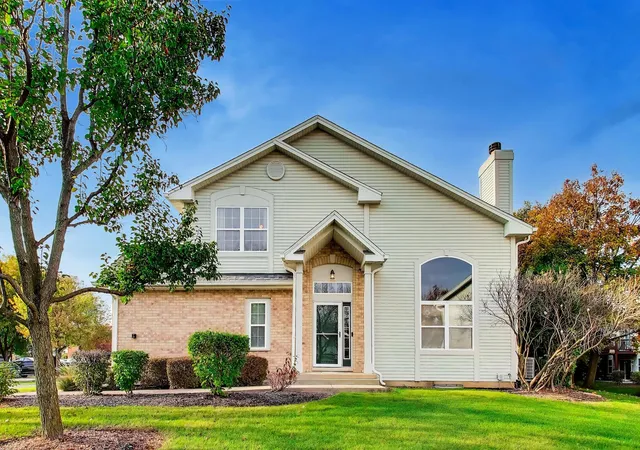 Townhouse for sale at 9477 Waterfall Glen Blvd, Darien, IL 60561 | MLS# 12439589