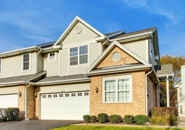Photo 2 of Townhouse for sale at 9477 Waterfall Glen Blvd, Darien, IL 60561 | MLS# 12439589 | Listing updated on 2026-10-29