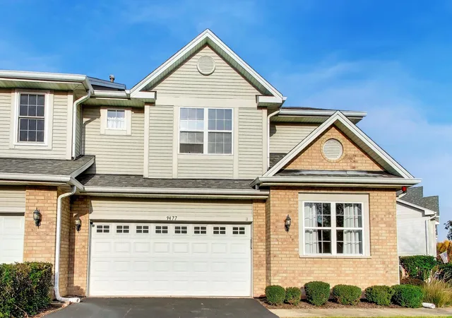 Photo 3 of Townhouse for sale at 9477 Waterfall Glen Blvd, Darien, IL 60561 | MLS# 12439589 | Listing updated on 2026-10-29