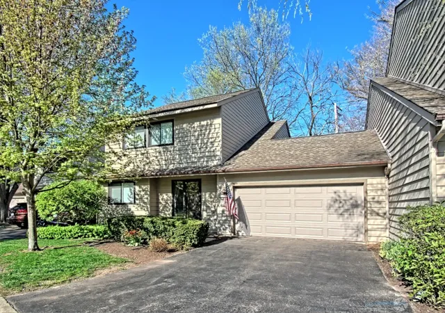 Photo 1 of Townhouse for sale at 1596 Kirkwood Dr, Geneva, IL 60134 | MLS# 12441475 | Listing updated on 2026-09-07