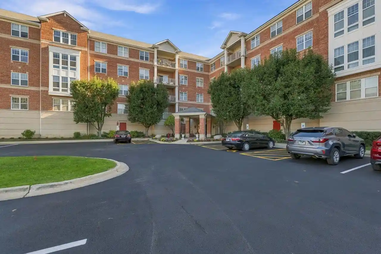 Listing Photo 1 - Condo for sale in 101 Pointe Dr located at 101 Pointe Dr, Northbrook, IL 60062 - Unit #203