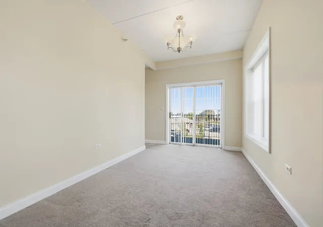 Listing Photo 4 - Condo for sale in building located at 101 Pointe Dr, Northbrook, IL 60062 - Unit #203