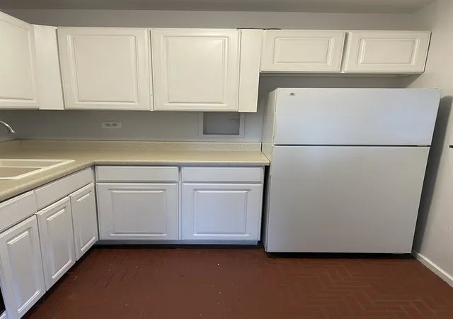 3rd image of (Undisclosed), Chicago, IL 60613 | MLS# 12445918
