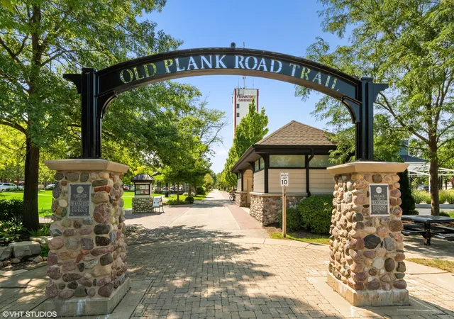 32nd image of 9736 Folkers Dr, Frankfort, IL 60423 | MLS# 12446246