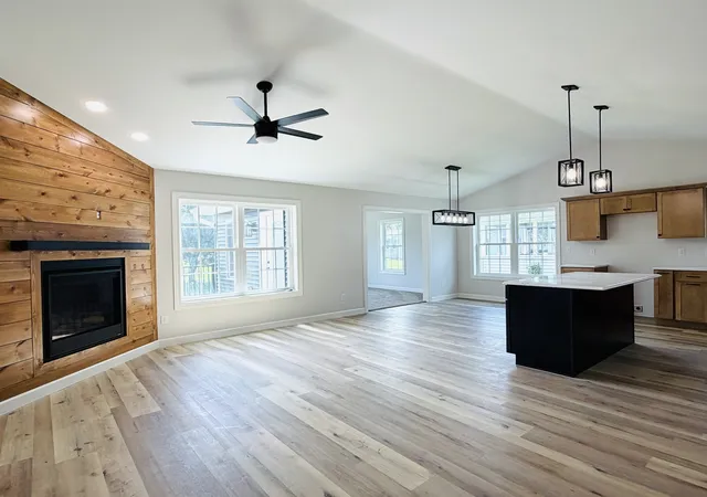 Photo 3 of House for sale at 1411 North Ridge Dr, Rock Falls, IL 61071 | MLS# 12450104 | Listing updated on 2026-10-03