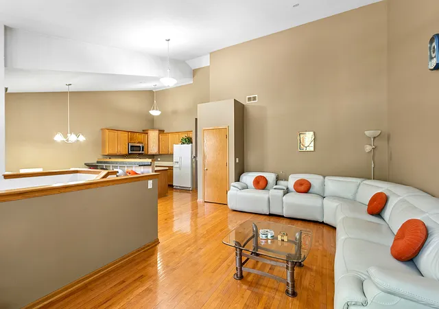2nd image of 9411 Albany Ct, Orland Park, IL 60467 | MLS# 12453243