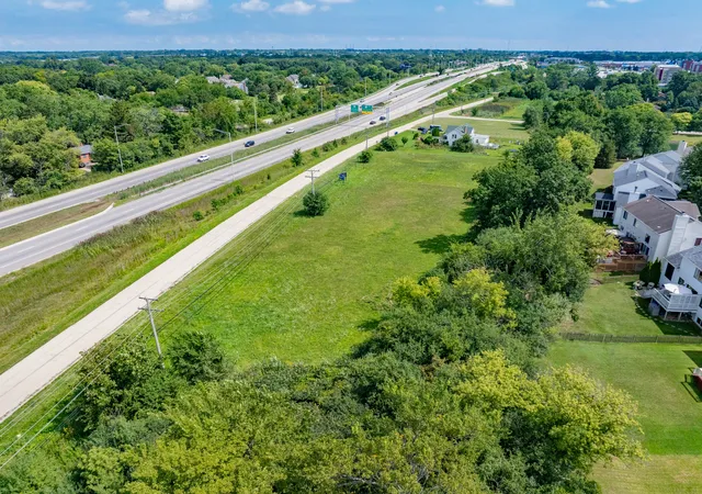 Homes for sale in Gurnee, IL | 4437 4495 W Kennedy Dr, Gurnee, IL 60031 | MLS# 12455857