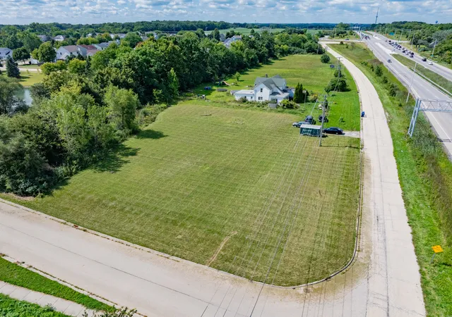 Homes for sale in Gurnee, IL | 4437-4495 W Kennedy Dr, Gurnee, IL 60031 | MLS# 12455857