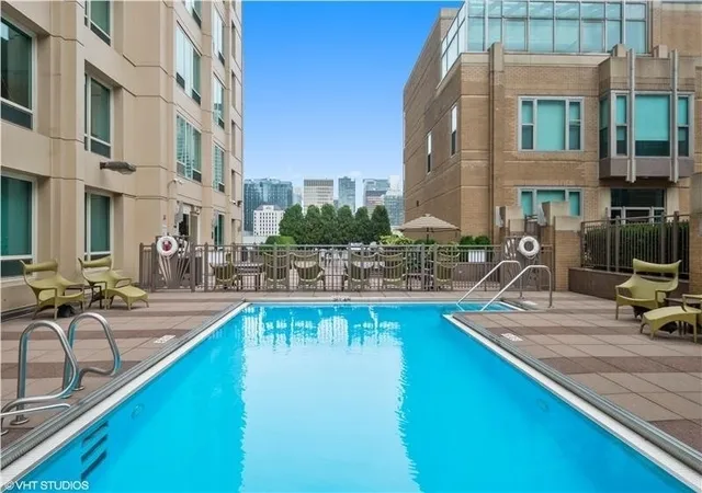 Homes for sale in Chicago, IL | 33 W Ontario Street, Chicago, IL 60654 | Houzeo
