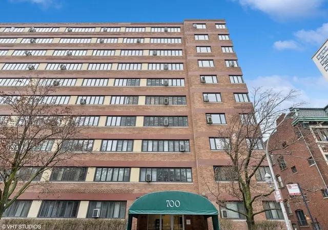 1st image of 700 W Bittersweet Pl #1004, Chicago, IL 60613 | MLS# 12462955