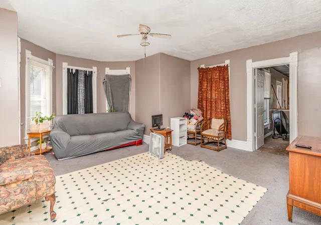 Homes for sale in Joliet, IL | 515 N Broadway St, Joliet, IL 60435 | MLS# 12467408