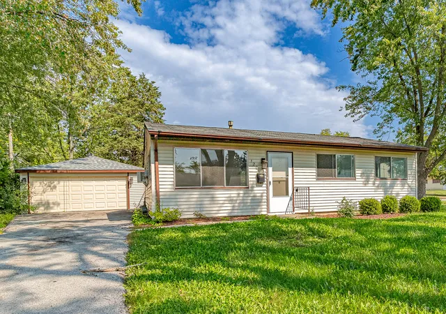 1st image of 120 Grow Ln, Streamwood, IL 60107 | MLS# 12470125