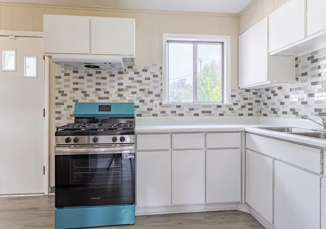 3rd image of 120 Grow Ln, Streamwood, IL 60107 | MLS# 12470125