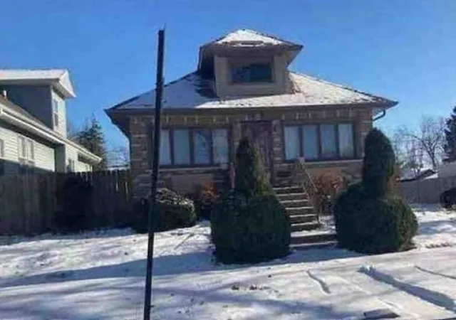 2nd image of 1909 S 20th Ave, Maywood, IL 60153 | MLS# 12472345