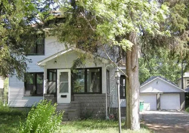 Homes for sale in Joliet, IL | 611 Richmond St, Joliet, IL 60435 | MLS# 12472363