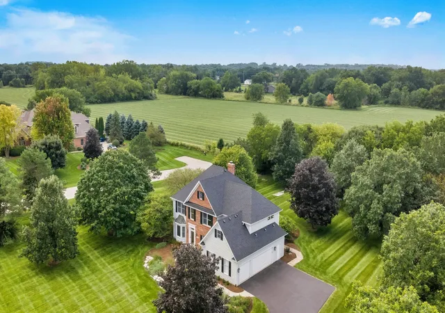 Photo 3 of Single family home for sale at 4n934 Forest Trl Dr, Campton Hills, IL 60175 | MLS# 12474534 | Listing updated on 2026-09-23