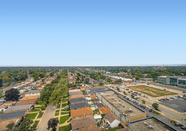 2nd image of 7234 W N Ave, Elmwood Park, IL 60707