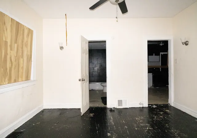 5th image of 14826 Robey Ave, Harvey, IL 60426 | MLS# 12480288