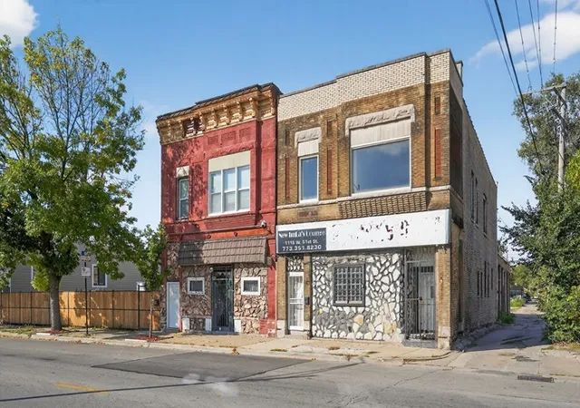 Homes for sale in Chicago, IL | 1114 W 51St St, Chicago, IL 60609 | MLS# 12480984