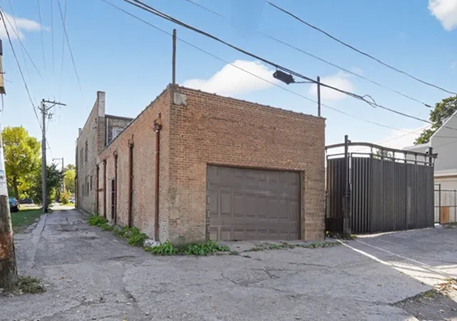 Homes for sale in Chicago, IL | 1114 W 51St St, Chicago, IL 60609 | MLS# 12480984
