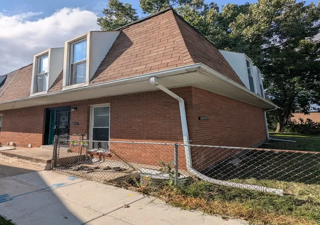 Photo 1 of Townhouse for sale at 11530 S Racine Ave, Chicago, IL 60643 | MLS# 12481494 | Listing updated on 2026-10-07